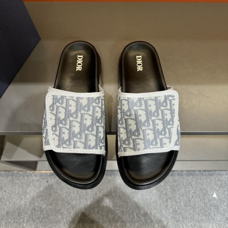 ch**an D*or slippers